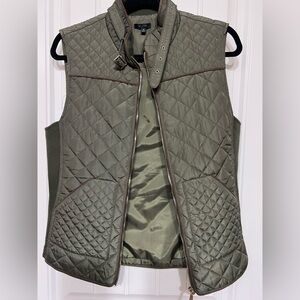 Women’s Quinn Quilted Olive Green Vest Smal